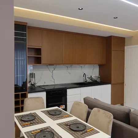 Marbel 1 Apartmán *